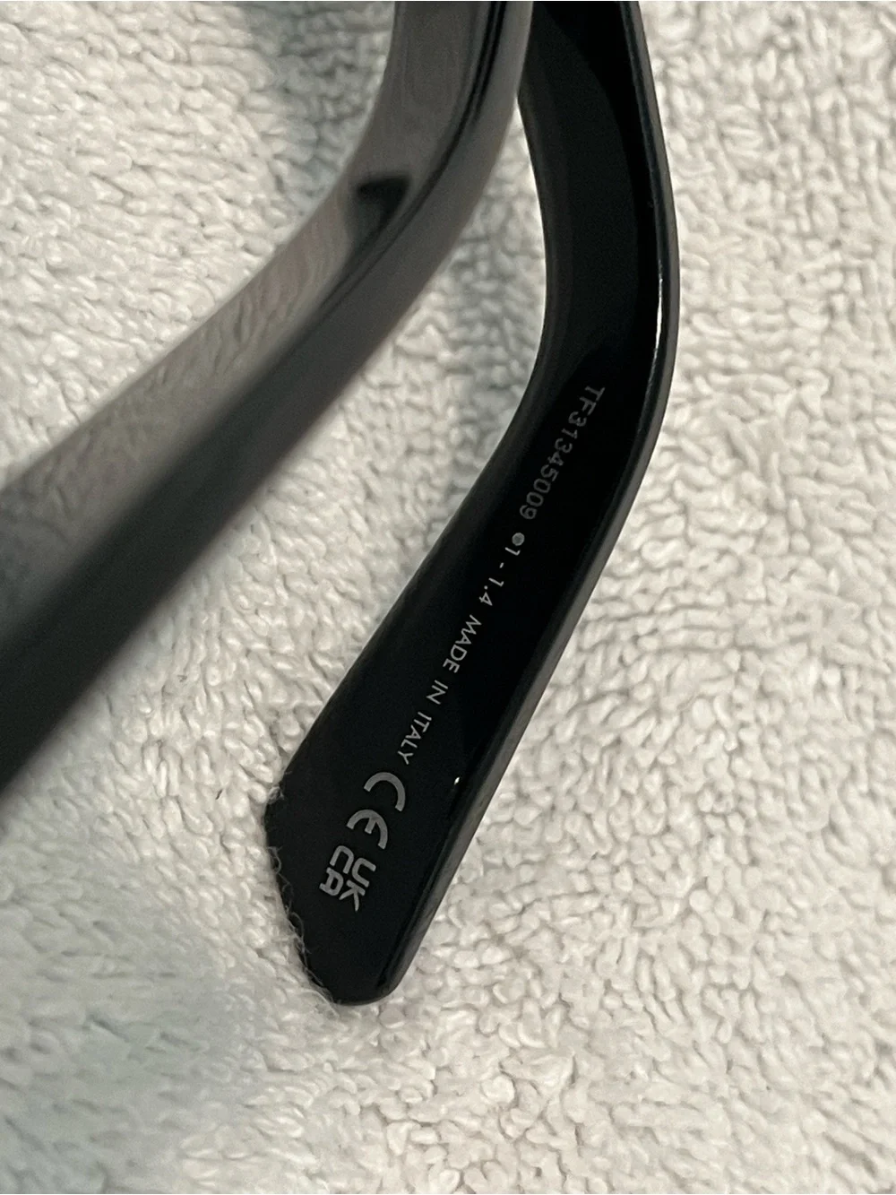 Dior sleek sunglasses